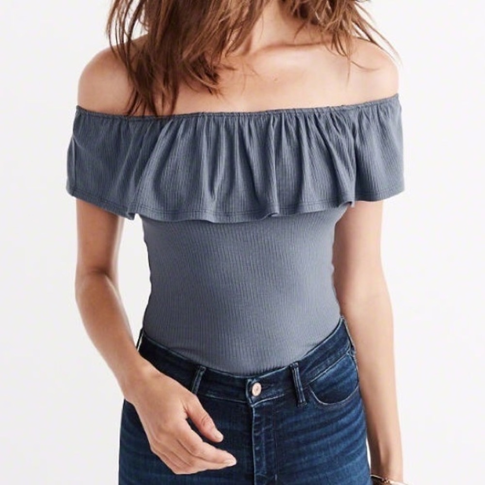 Abercrombie & Fitch Off-The-Shoulder Ribbed Bodysuit NWT Size Medium Grey/Blue